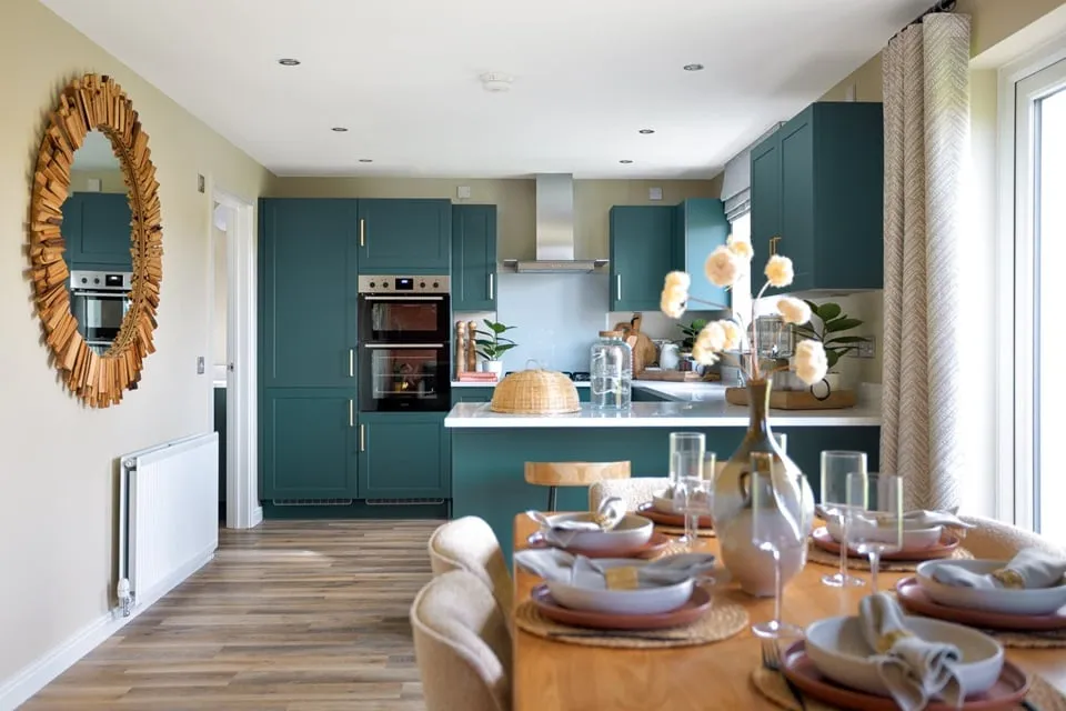 Lauder Grove, Ratho Station: new homes by Taylor Wimpey