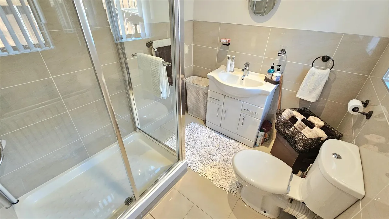 Rose Gardens, Carrickfergus, BT38, photo 20