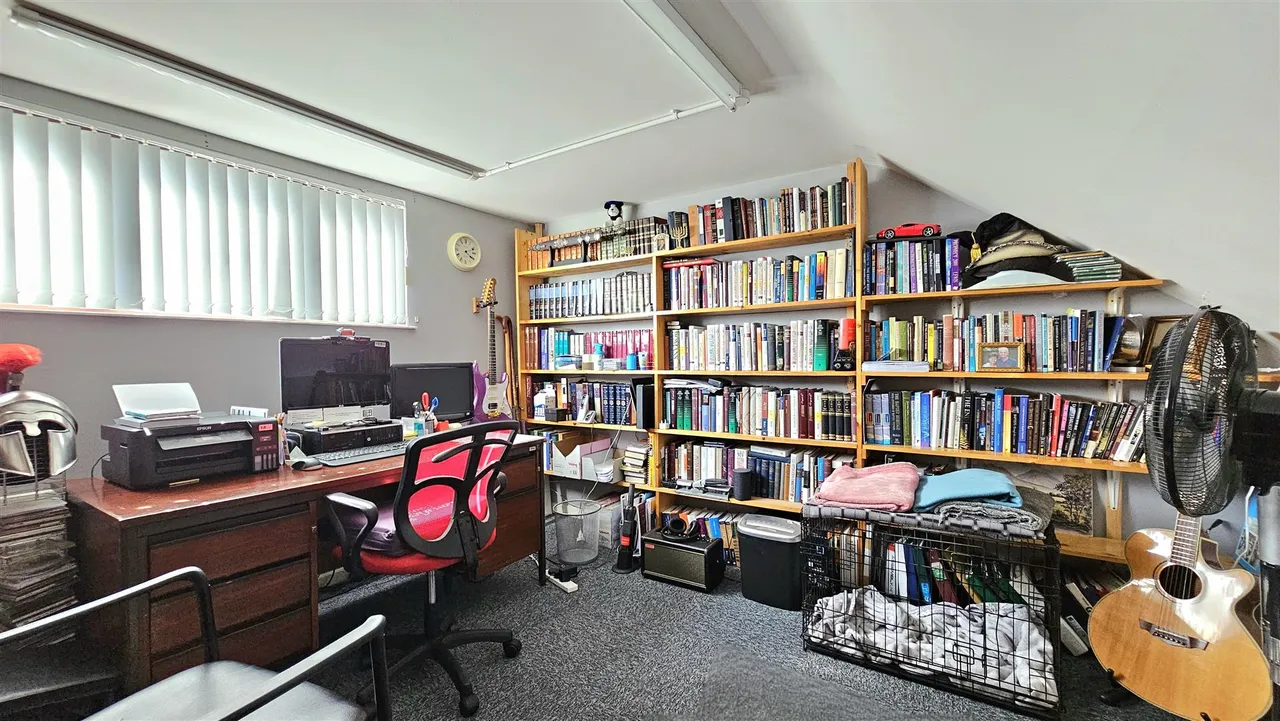 Rose Gardens, Carrickfergus, BT38, photo 25