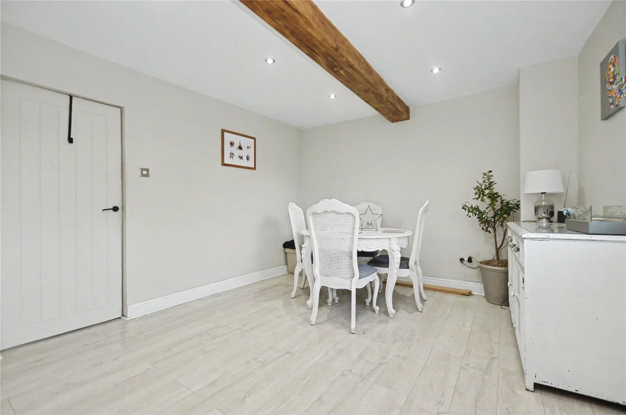 Wood Lane, Rothwell, LS26, photo 4