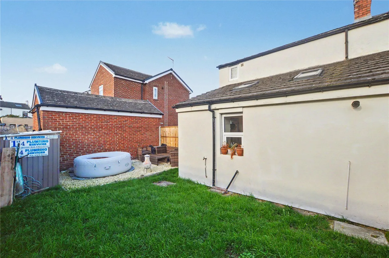 Wood Lane, Rothwell, LS26, photo 14
