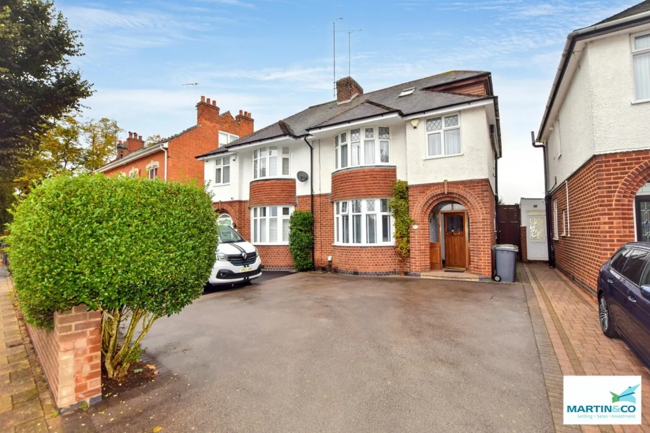 4 bed house for sale, Attleborough Road, Nuneaton, CV11