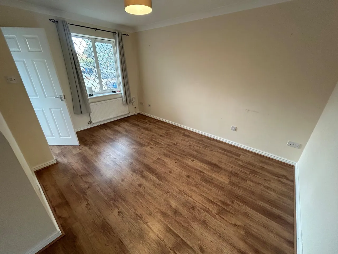 Ratcliffe Av, Burton Upon Trent, DE14, photo 2