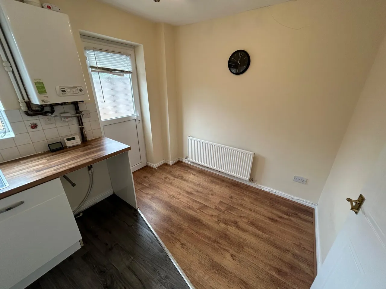 Ratcliffe Av, Burton Upon Trent, DE14, photo 4