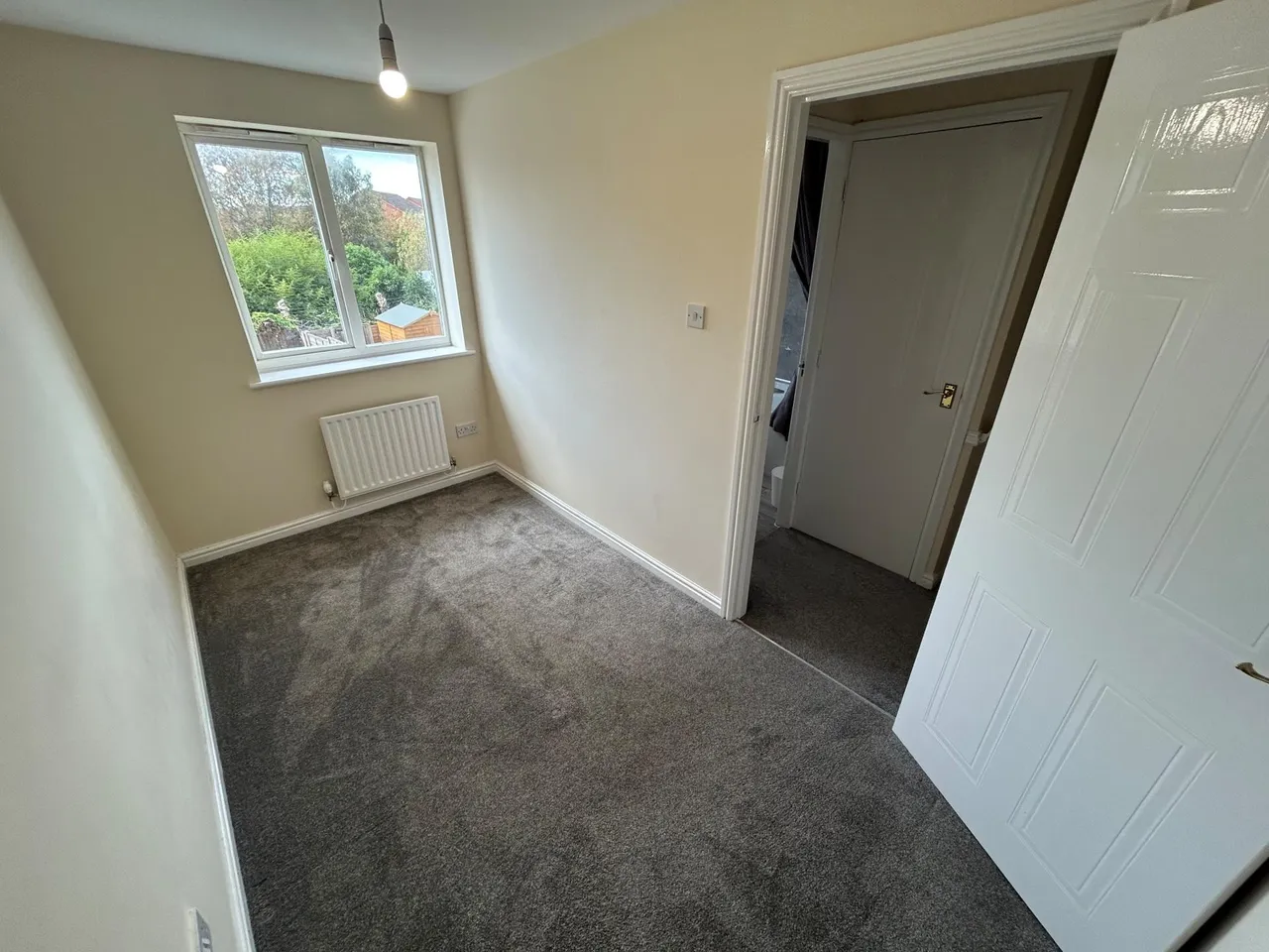 Ratcliffe Av, Burton Upon Trent, DE14, photo 6