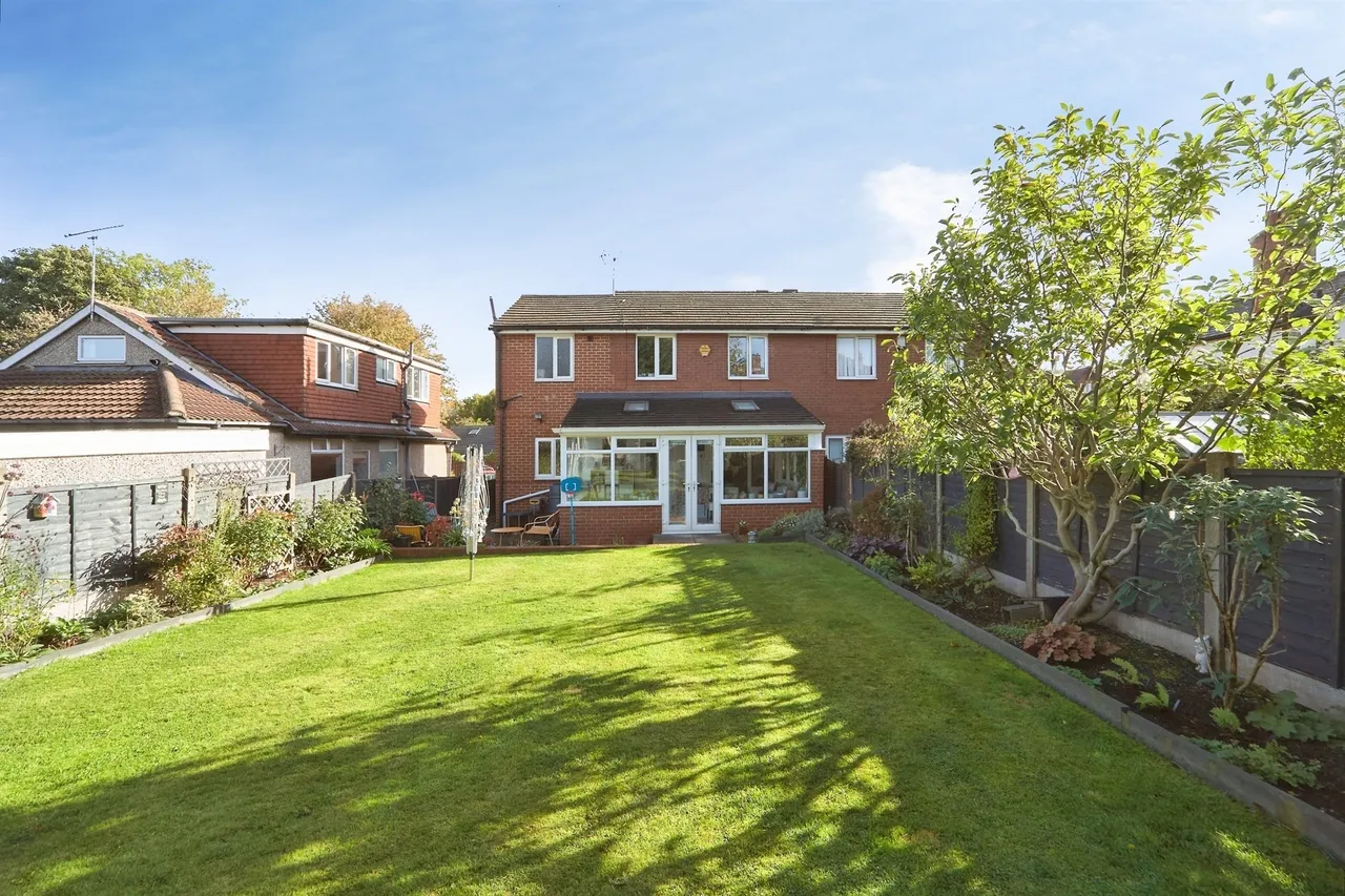 Fearnville Mount, Leeds, LS8, photo 12