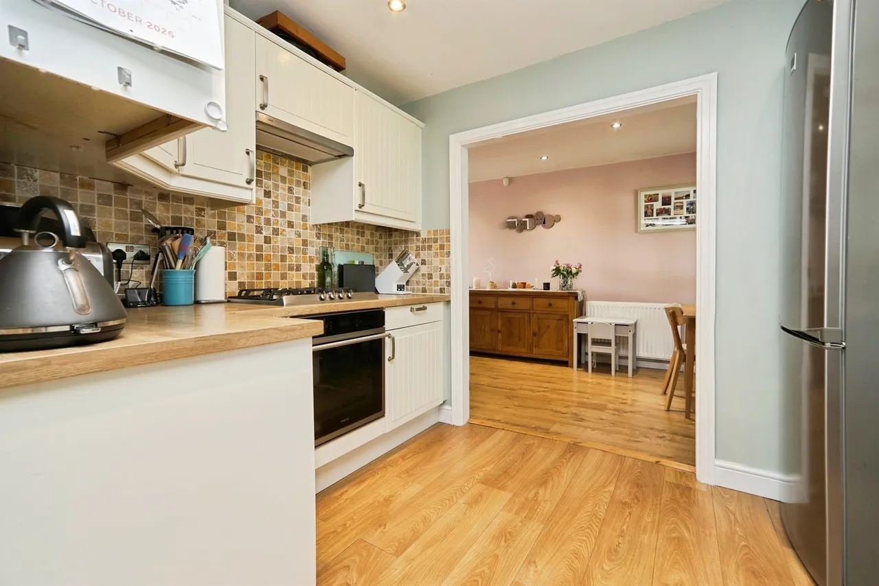 Fearnville Mount, Leeds, LS8, photo 5