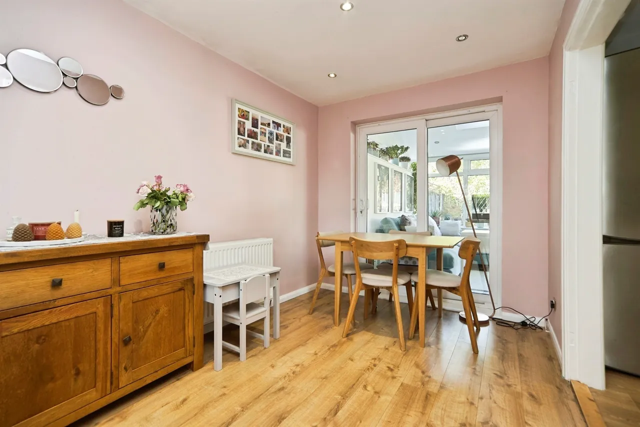 Fearnville Mount, Leeds, LS8, photo 8