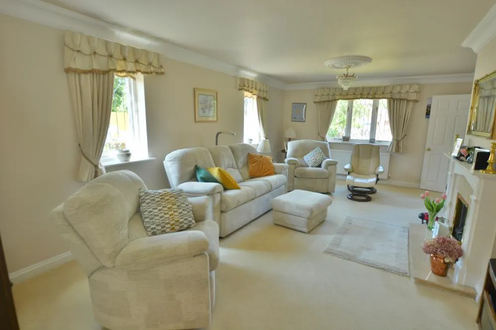 Silverwood Close, Wimborne, BH21, photo 4