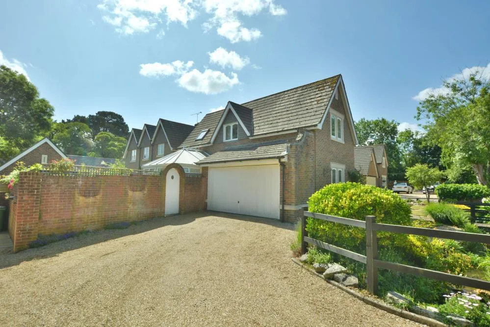 Silverwood Close, Wimborne, BH21, photo 21