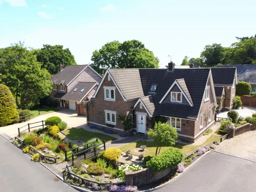 Silverwood Close, Wimborne, BH21, photo 2