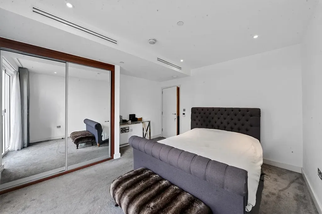 Wandsworth Road, Nine Elms, SW8, photo 5
