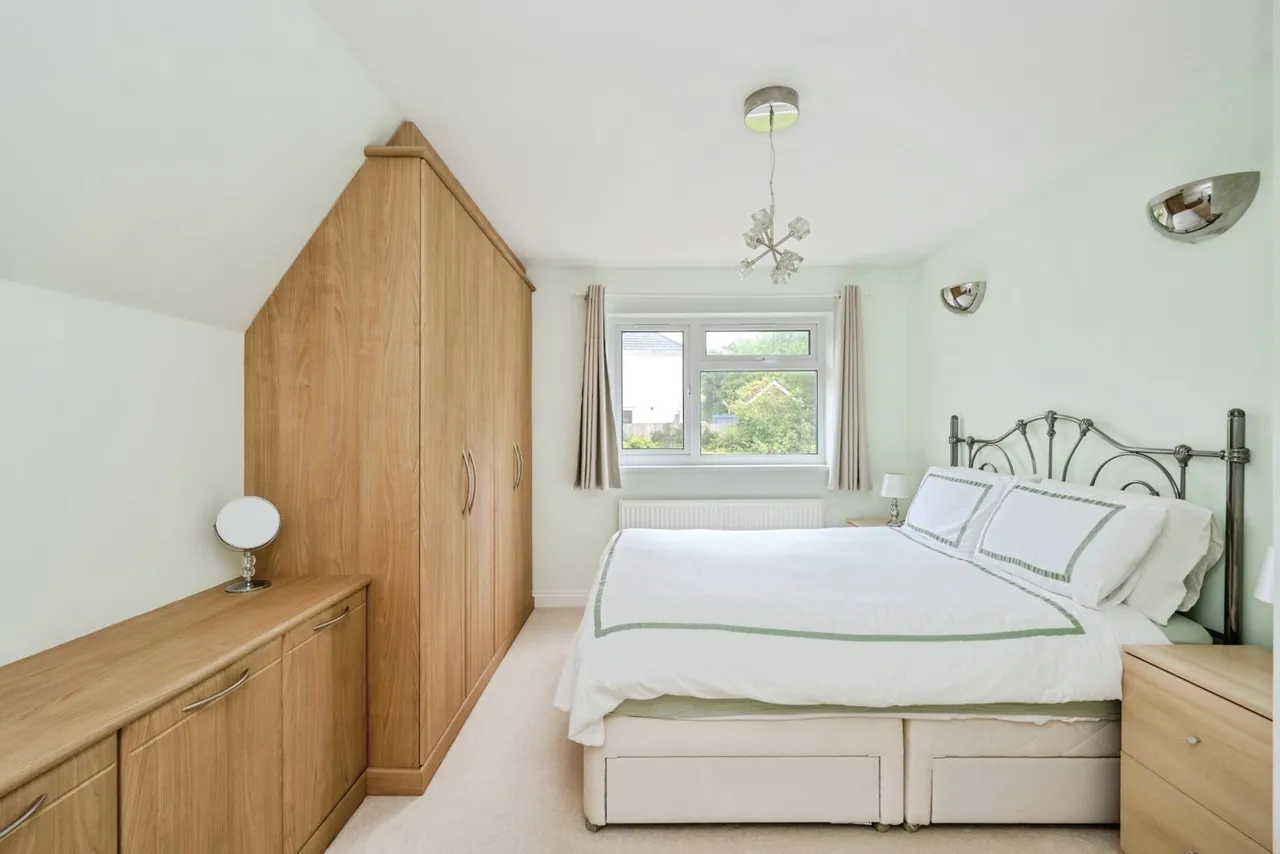 Kings Road, Llandybie, SA18, photo 15