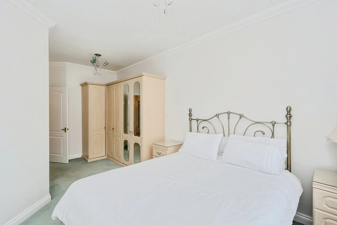 Kings Road, Llandybie, SA18, photo 17