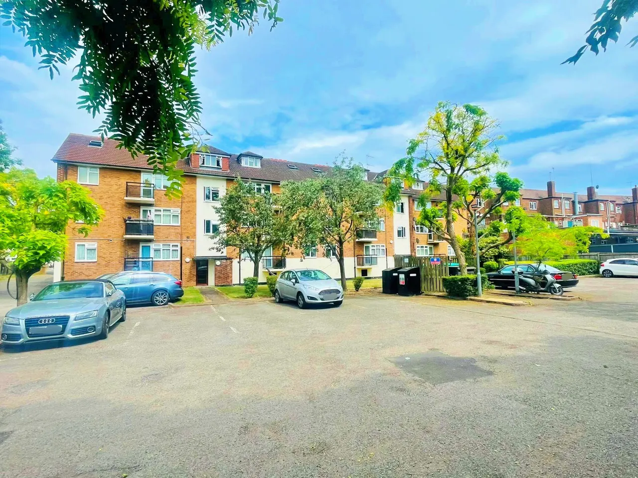 Horsenden Lane North, Greenford, UB6, photo 3