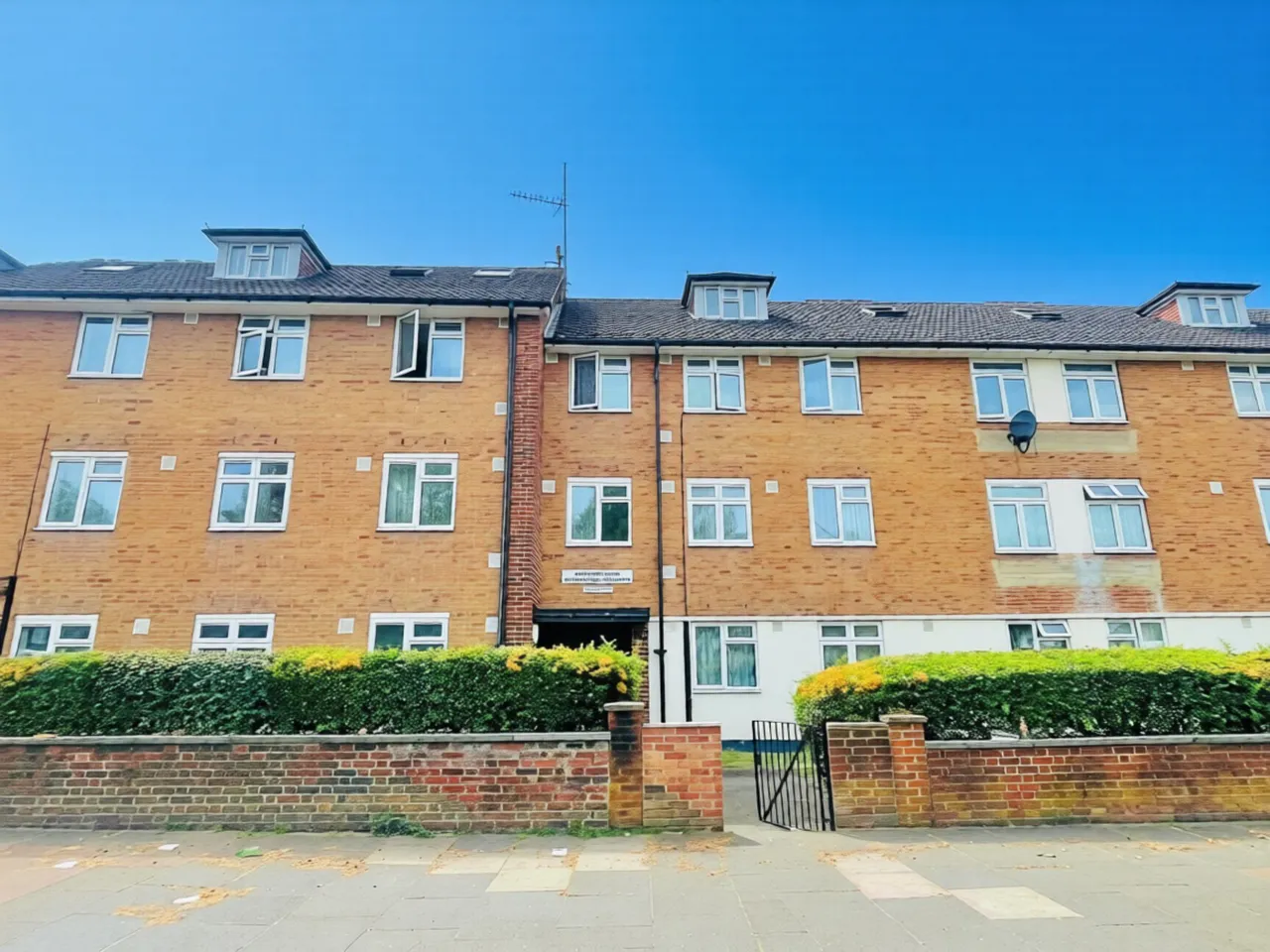 2 bed flat for sale, Horsenden Lane North, Greenford, UB6
