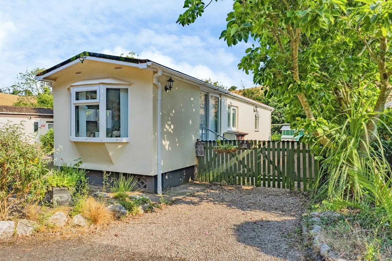 1 bed park home for sale, Totnes Road, Paignton, TQ4