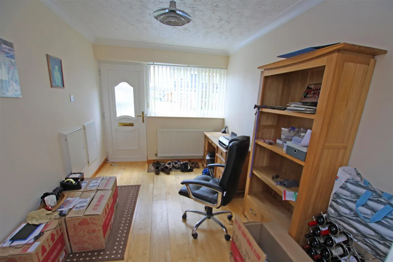 Ampfield Road, Bournemouth, photo 5