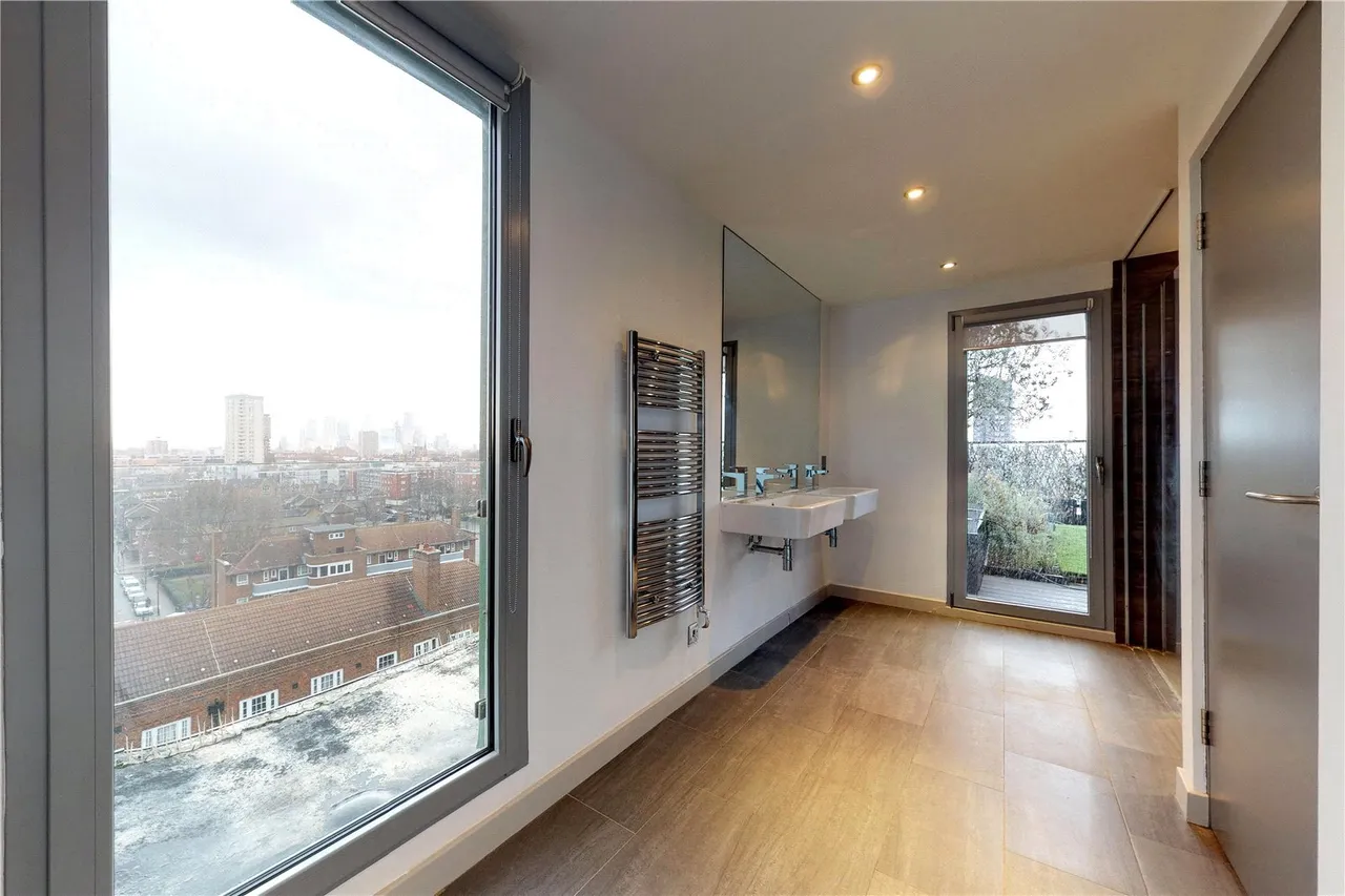 Boyd Street, London, E1, photo 23