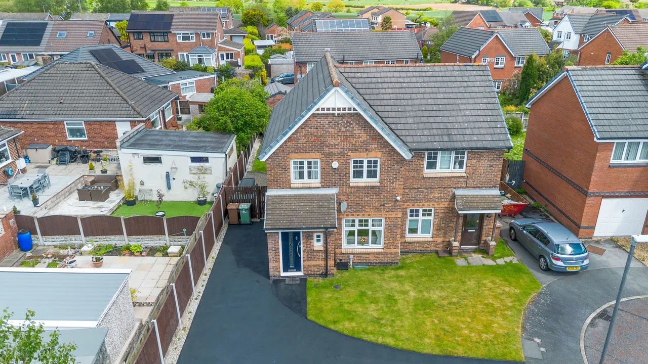 Langton Close, Newton-Le-Willows, Newton-Le-Willows, WA12 9WH, photo 21