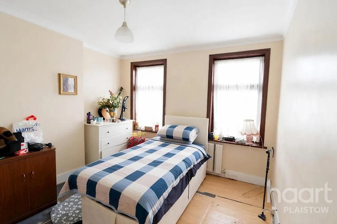 Cumberland Road, London, E13, photo 11