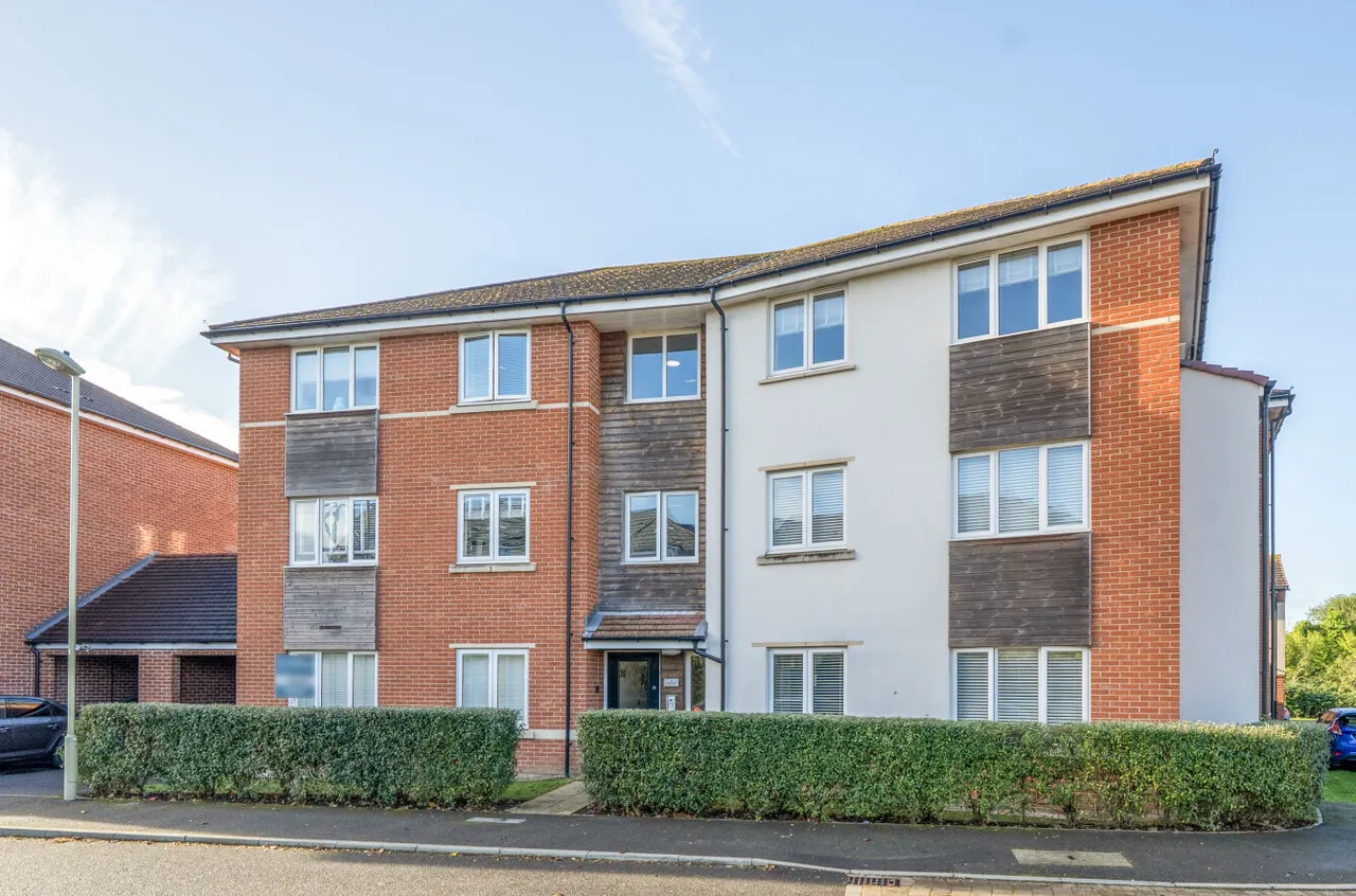 2 bed flat to rent, Firecracker Drive, Locks Heath, SO31