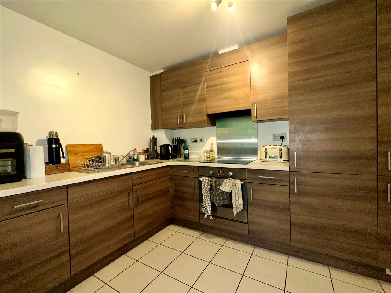 Alder Court, Fleet, Hampshire, GU51 5AQ, photo 2