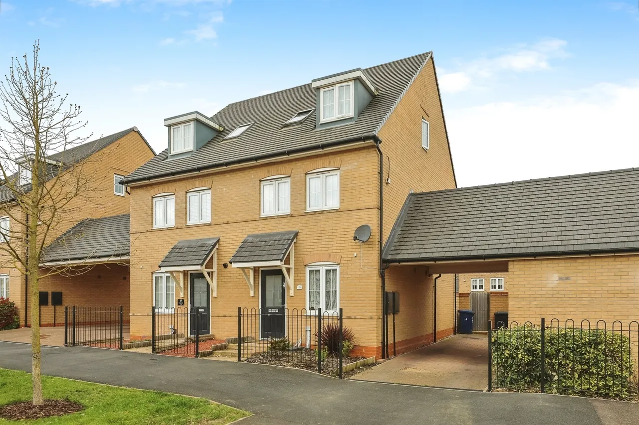 3 bed house for sale, Gumcester Way, Huntingdon, PE29
