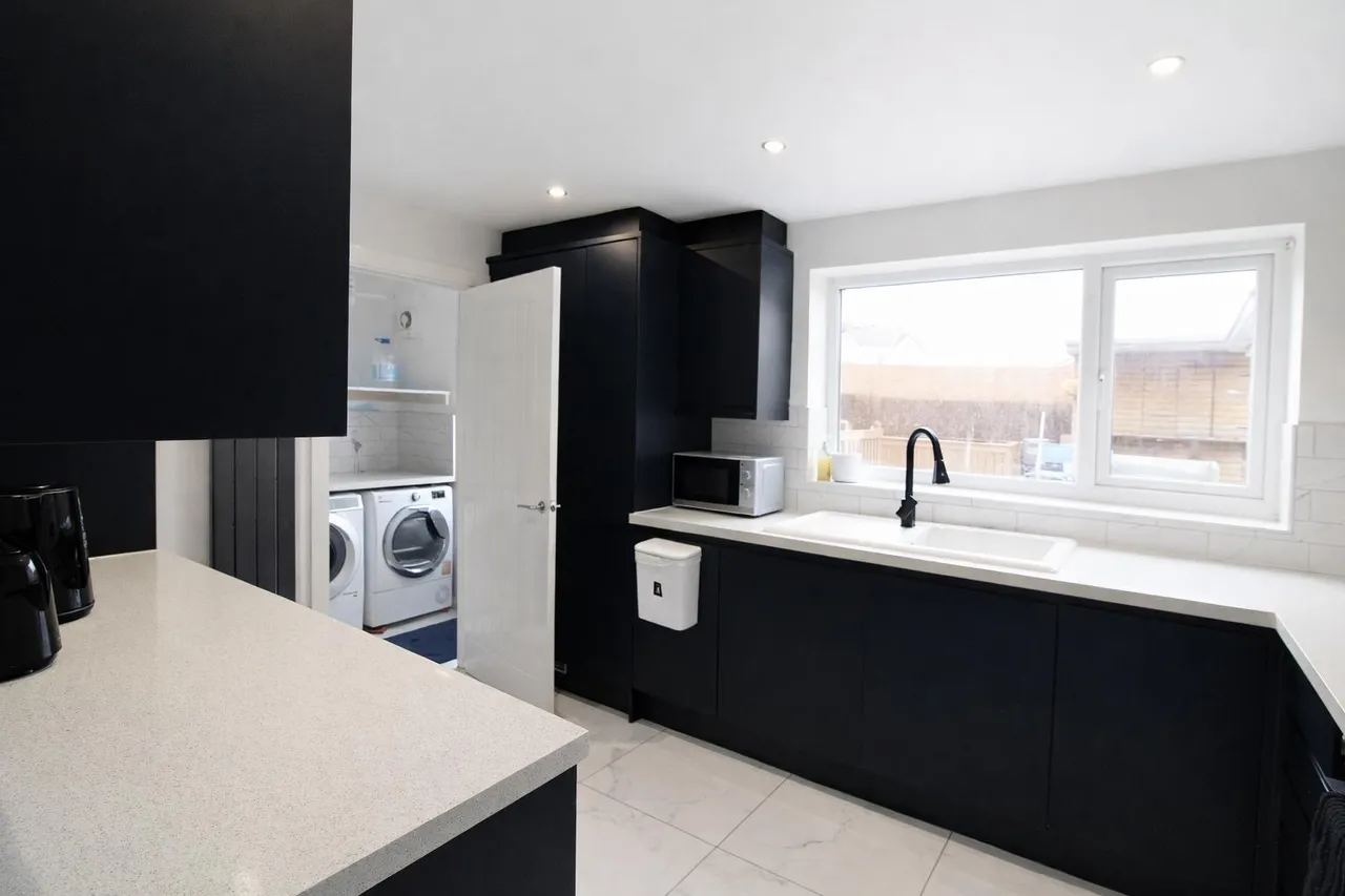 Dahlia Close, Darwen, BB3, photo 8