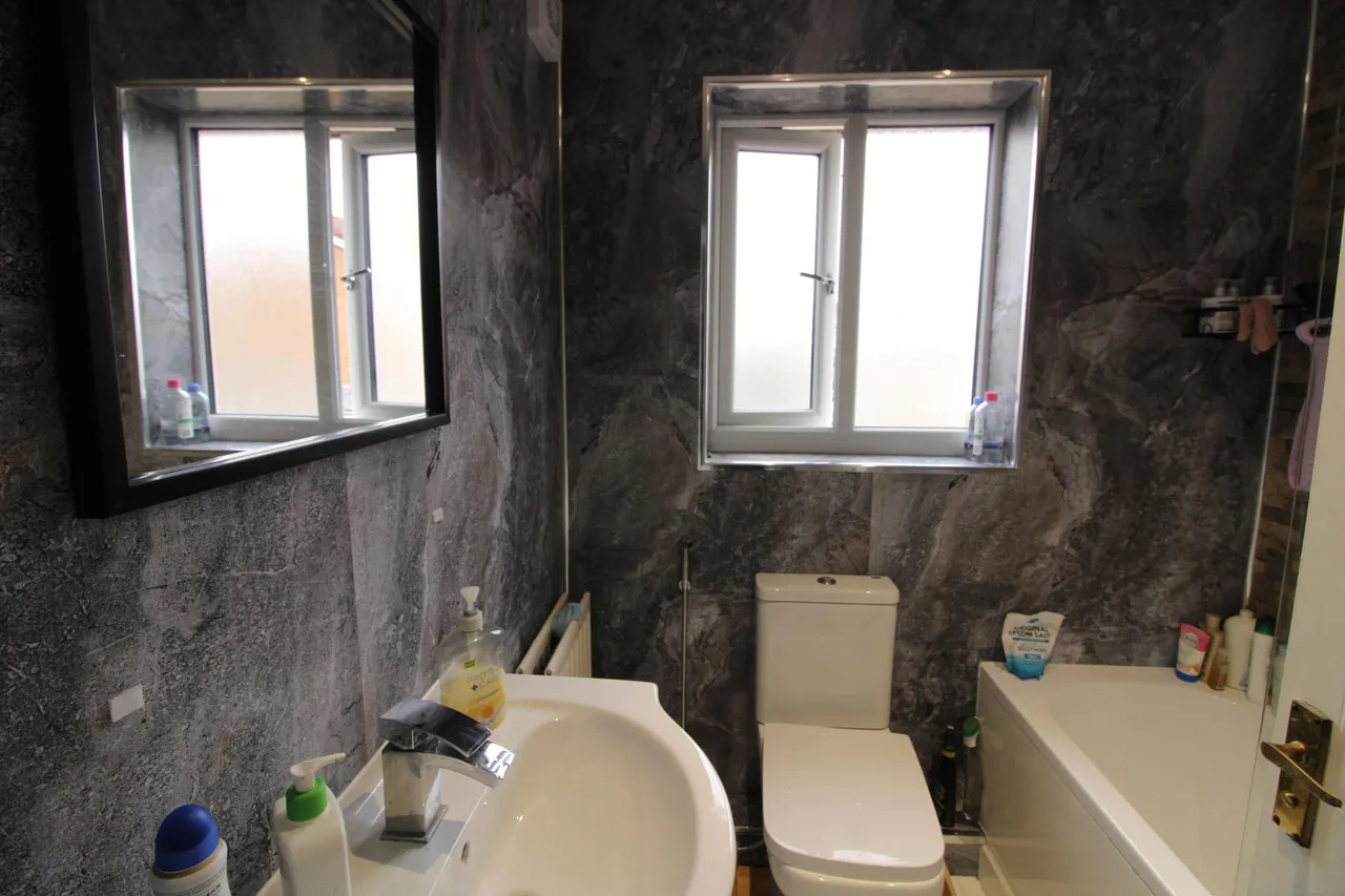 Dahlia Close, Darwen, BB3, photo 20