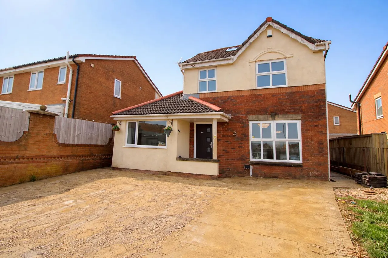 Dahlia Close, Darwen, BB3, photo 27