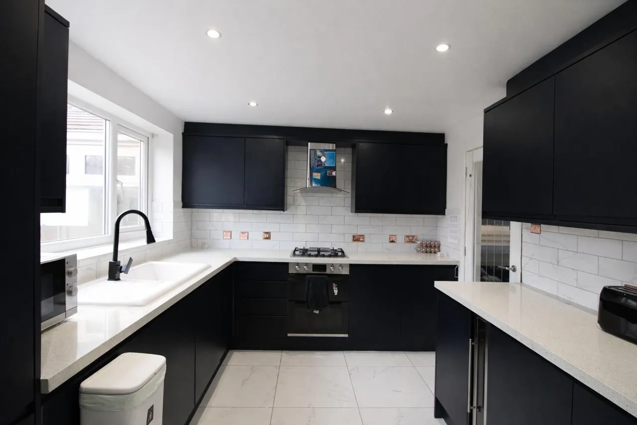 Dahlia Close, Darwen, BB3, photo 9