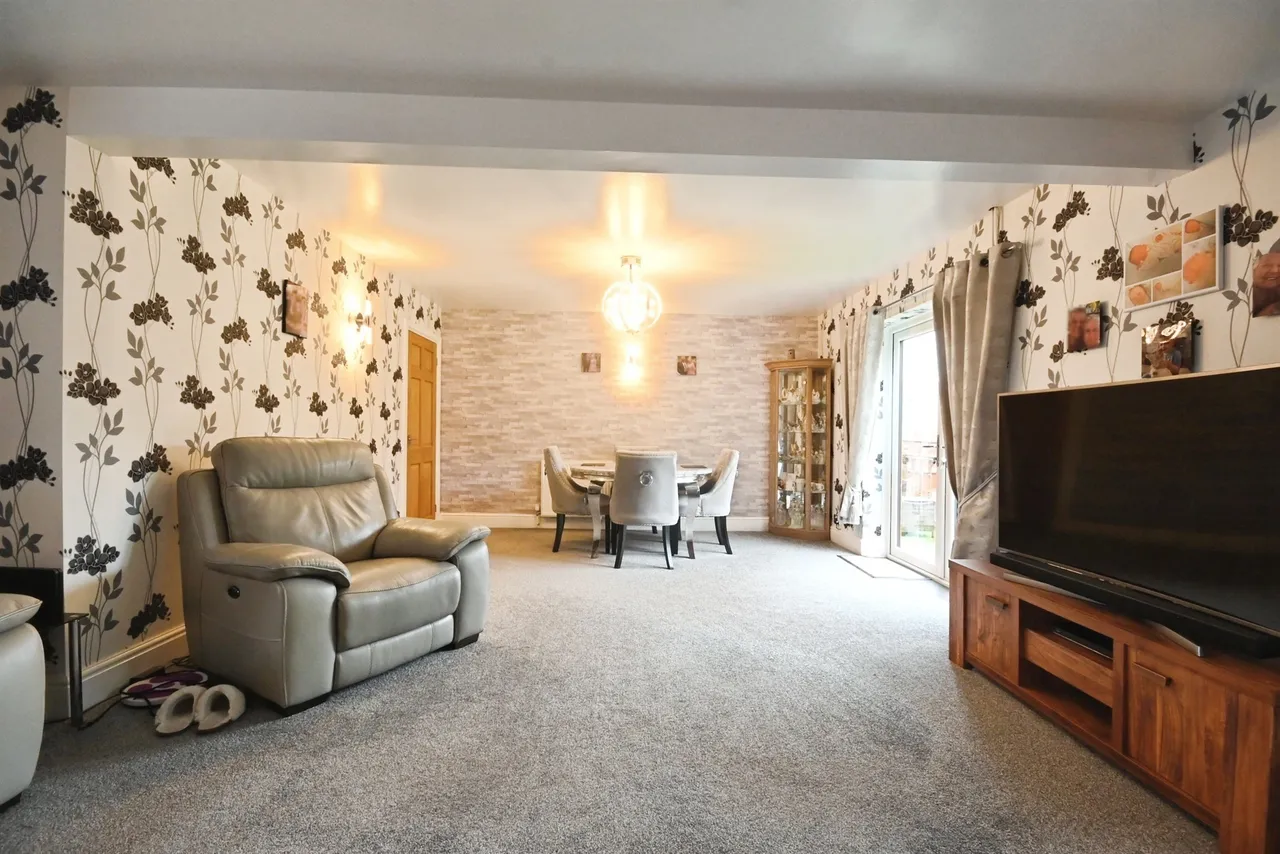 Front Road, Wisbech, PE13, photo 5