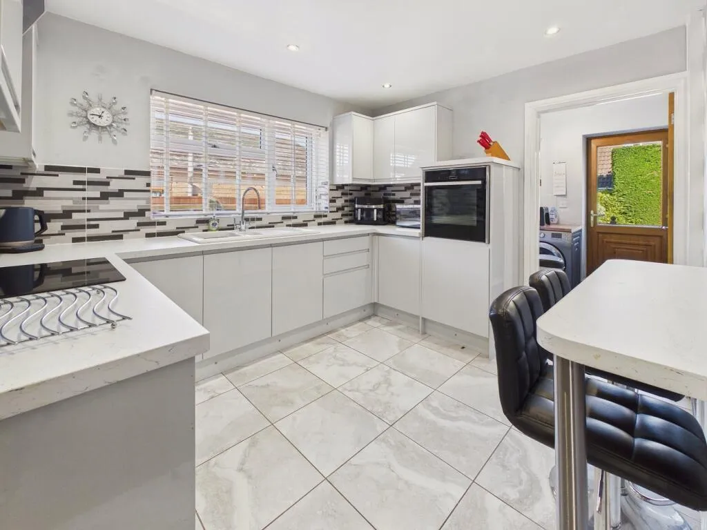 Front Road, Wisbech, PE13, photo 2