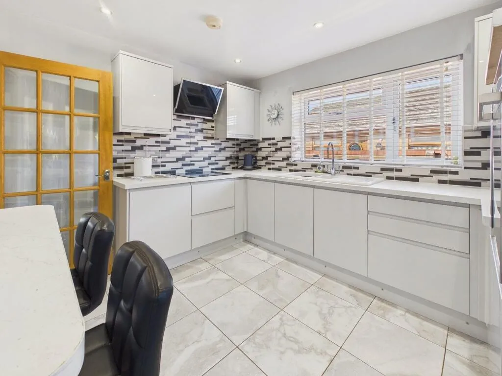 Front Road, Wisbech, PE13, photo 8