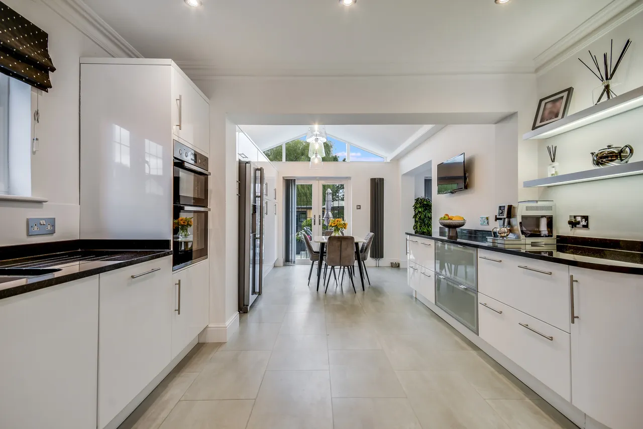 Lynton House, Southend Road, Chelmsford, Essex, CM2 7TE, photo 5