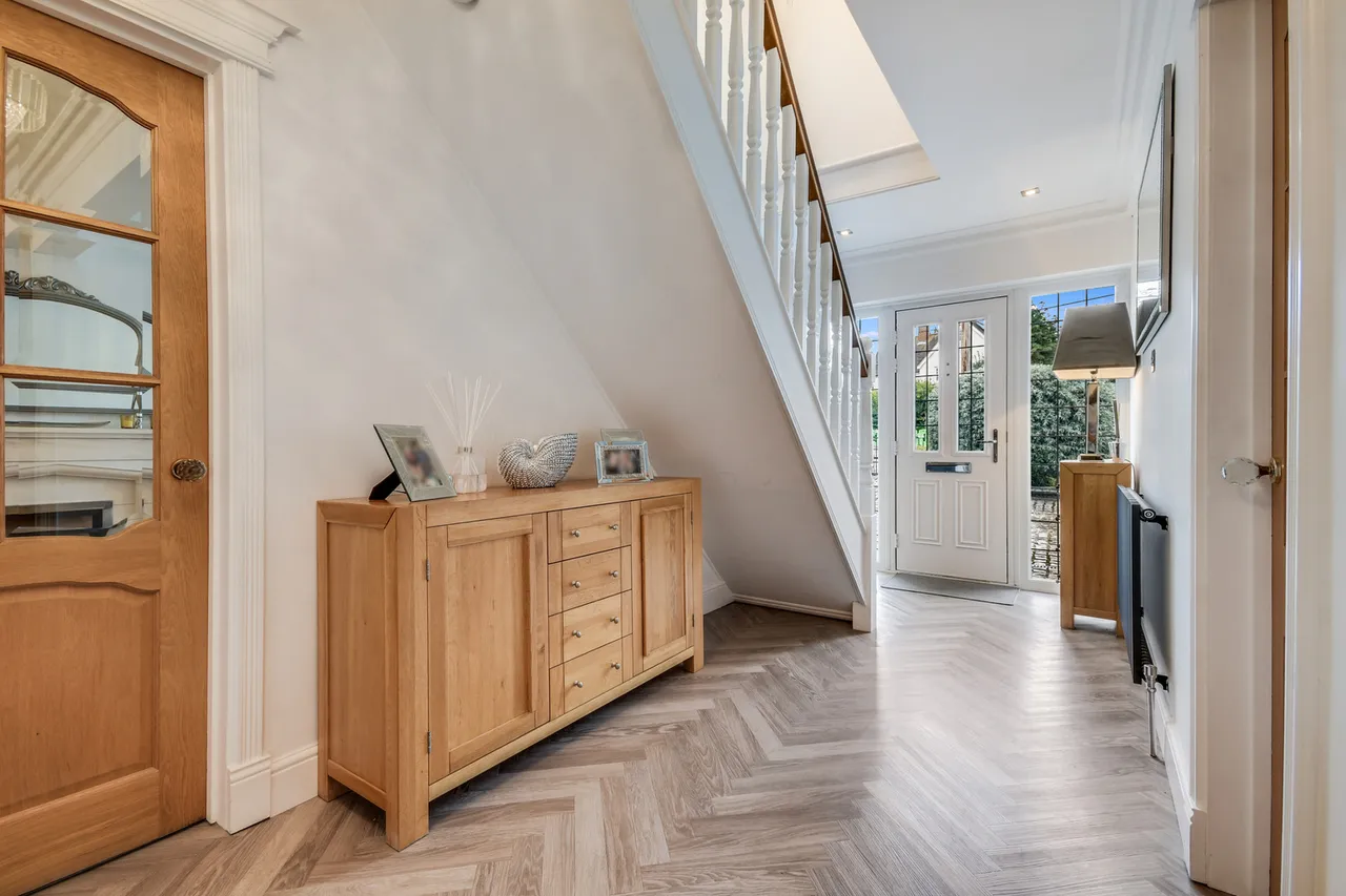 Lynton House, Southend Road, Chelmsford, Essex, CM2 7TE, photo 6