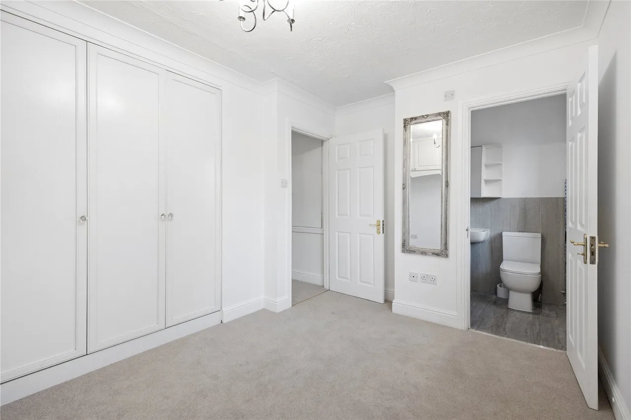 Cottesloe Close, Bisley, GU24, photo 11