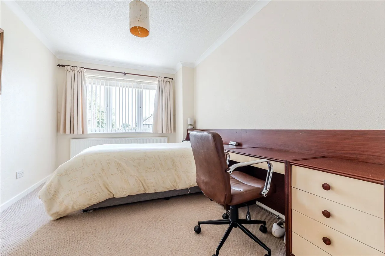 Woodhall Park Avenue, Stanningley, LS28, photo 18