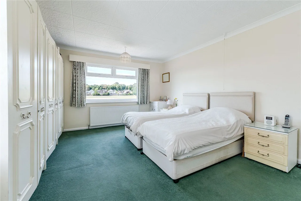 Woodhall Park Avenue, Stanningley, LS28, photo 14