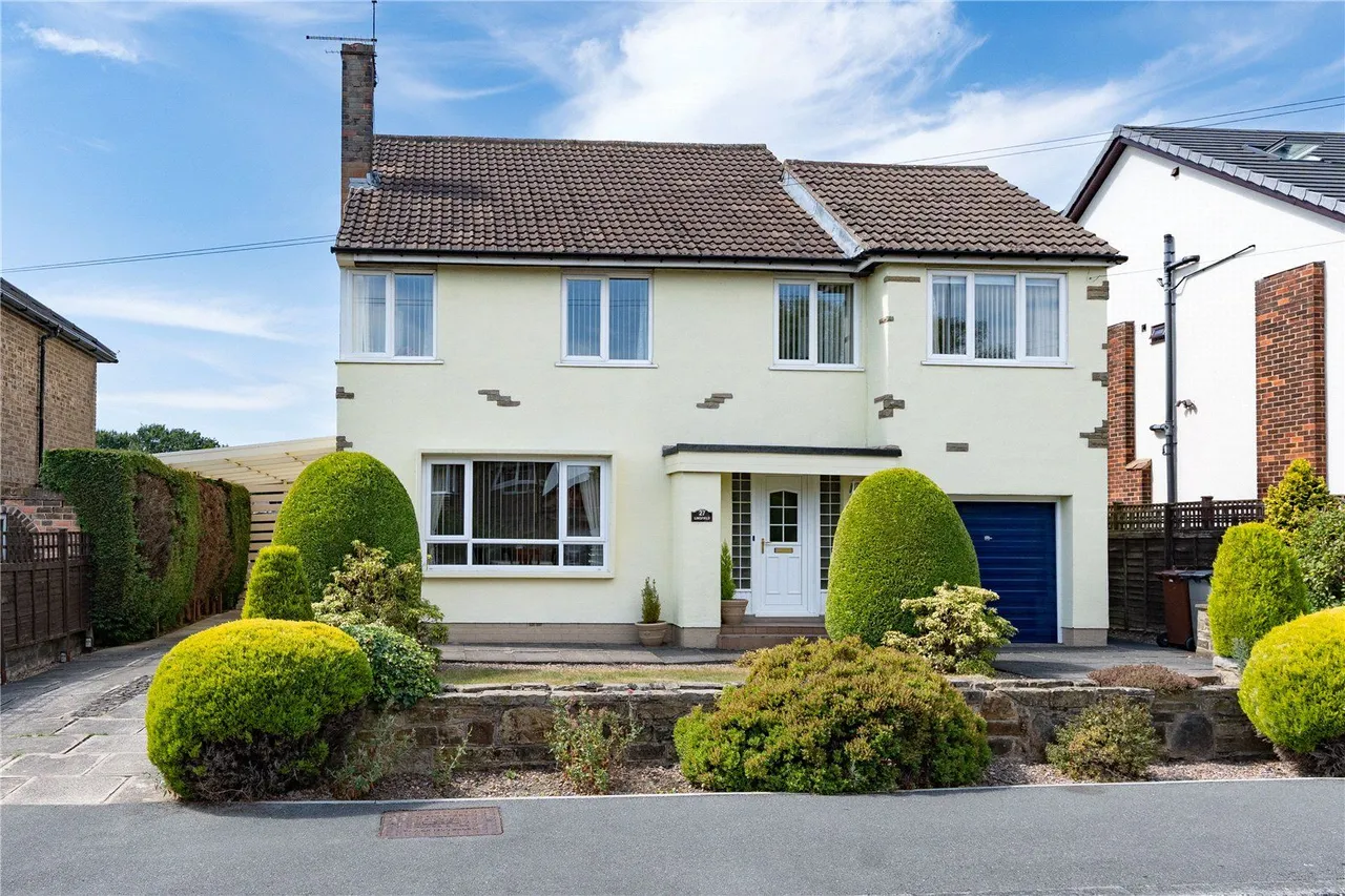 Woodhall Park Avenue, Stanningley, LS28, photo 31