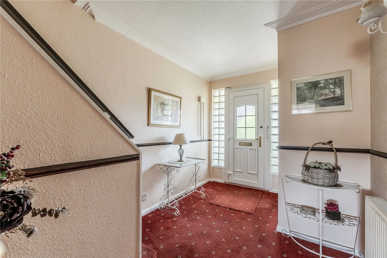 Woodhall Park Avenue, Stanningley, LS28, photo 10
