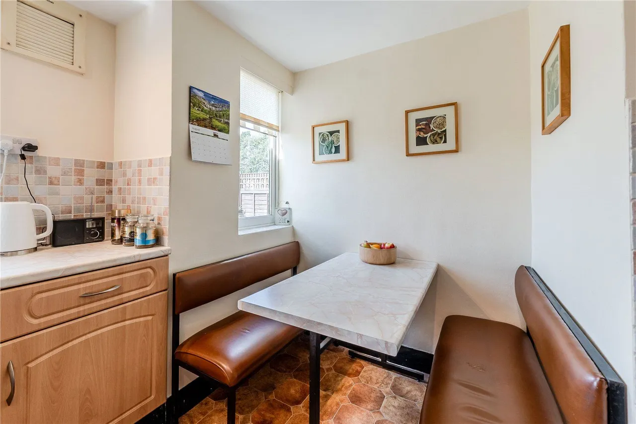 Woodhall Park Avenue, Stanningley, LS28, photo 6