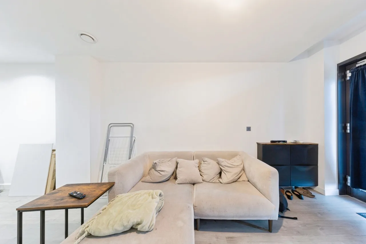 Buckingham Road, Bletchley, Milton Keynes, Buckinghamshire, MK3, photo 6