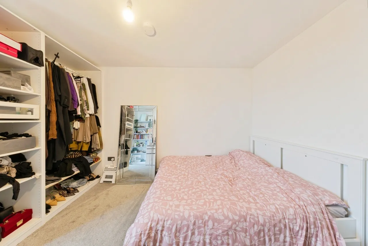 Buckingham Road, Bletchley, Milton Keynes, Buckinghamshire, MK3, photo 12