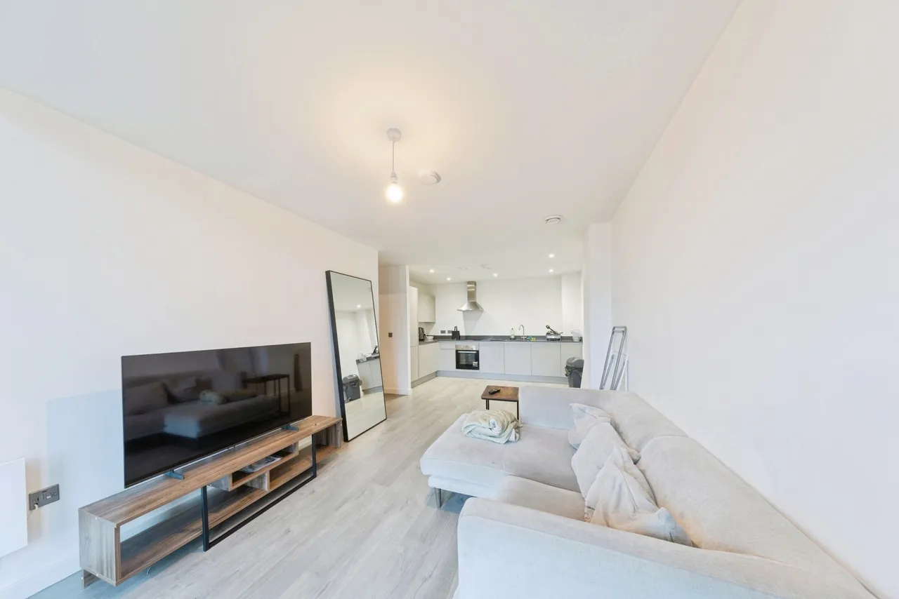 Buckingham Road, Bletchley, Milton Keynes, Buckinghamshire, MK3, photo 4