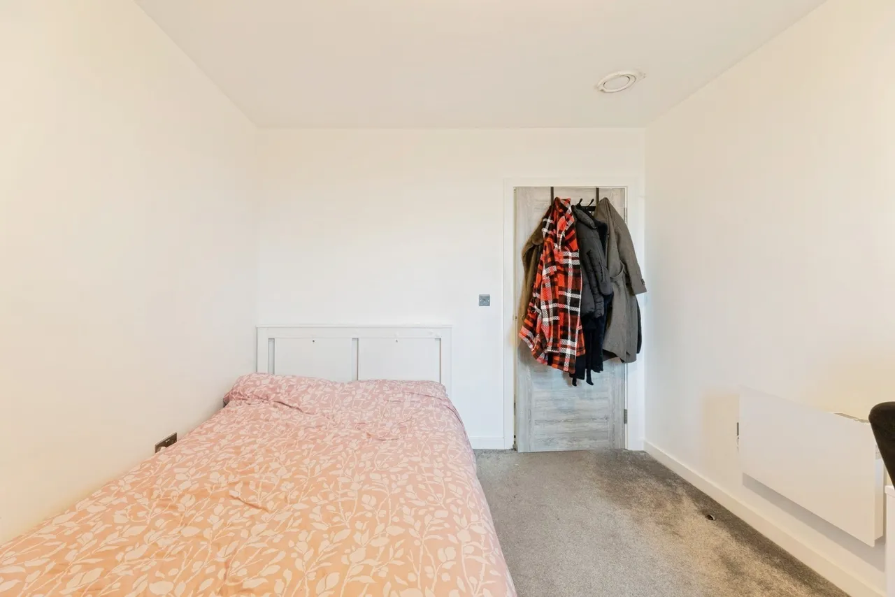 Buckingham Road, Bletchley, Milton Keynes, Buckinghamshire, MK3, photo 14