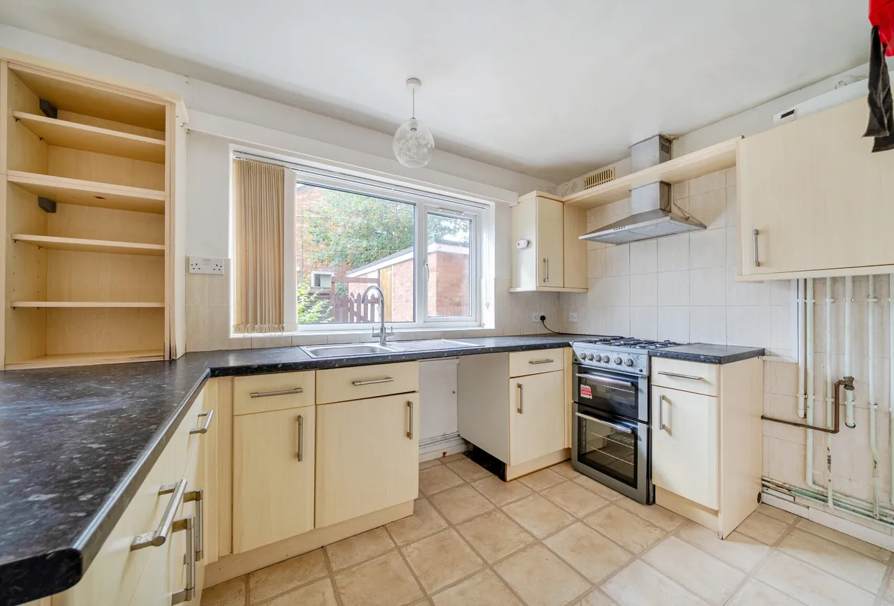 Gaston Avenue, Somerset, Keynsham, BS31 1LT, photo 4