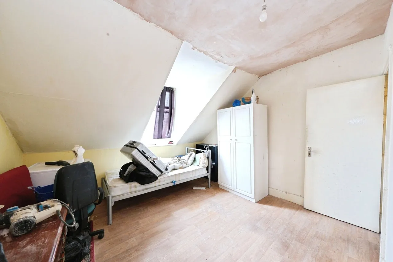 Myrtle Avenue, Nottingham, NG7, photo 12