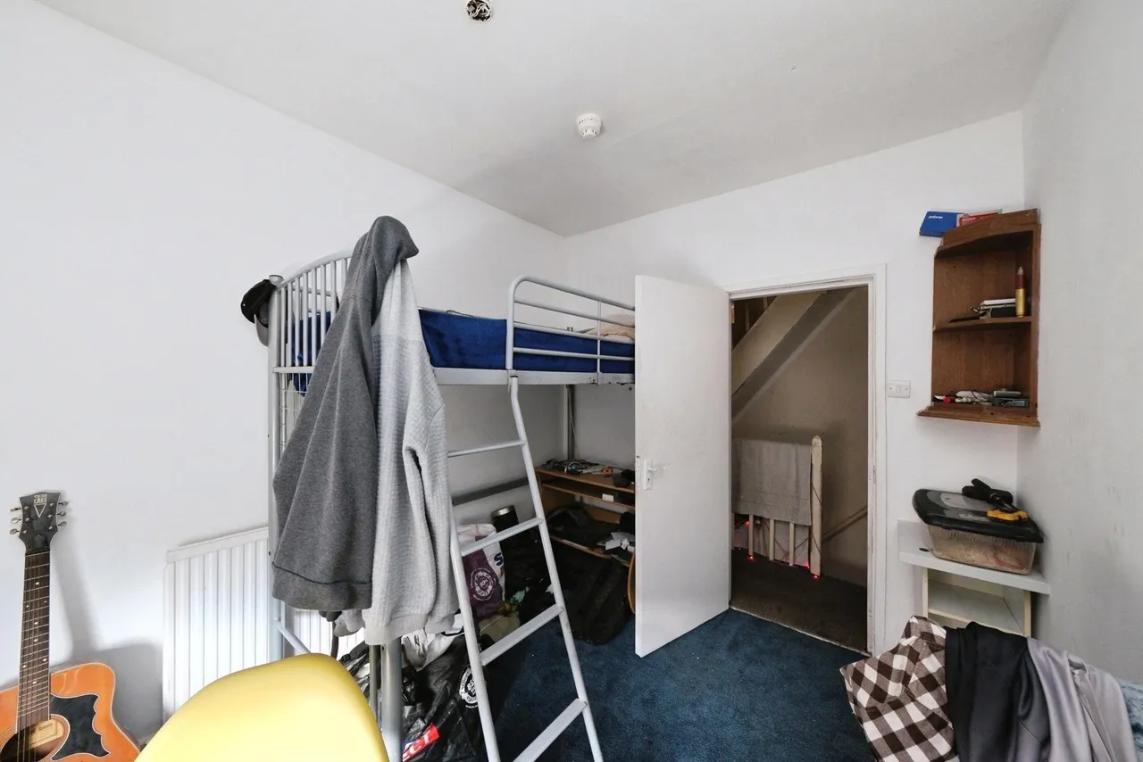 Myrtle Avenue, Nottingham, NG7, photo 16